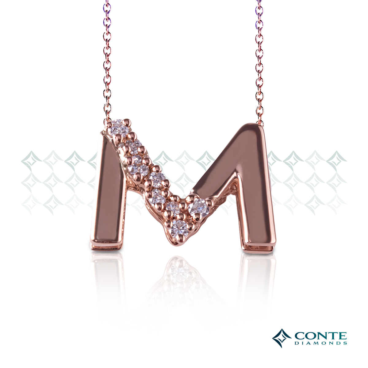 Collana con ciondolo lettera M